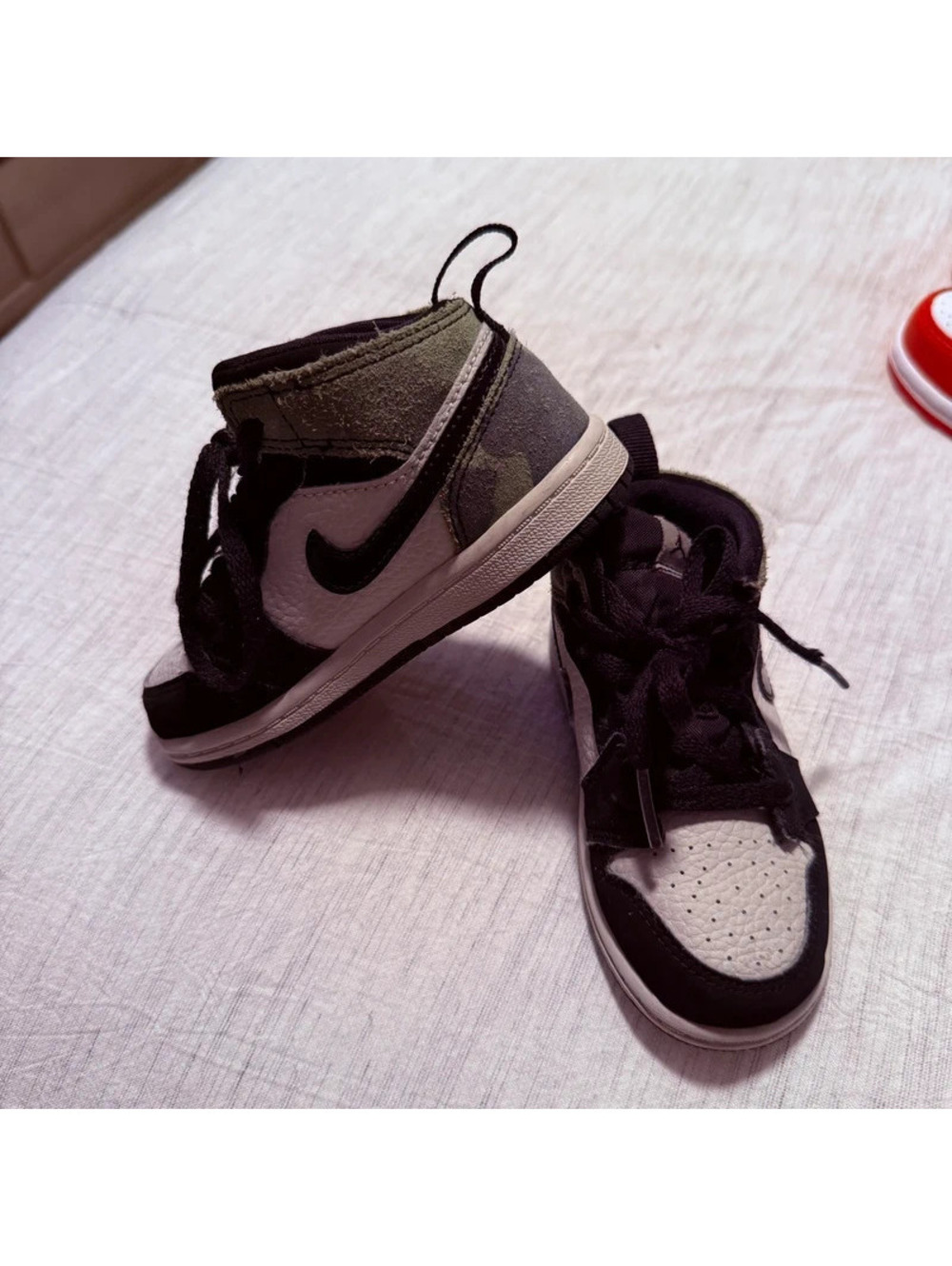 Jordan Nike mid camo black and white